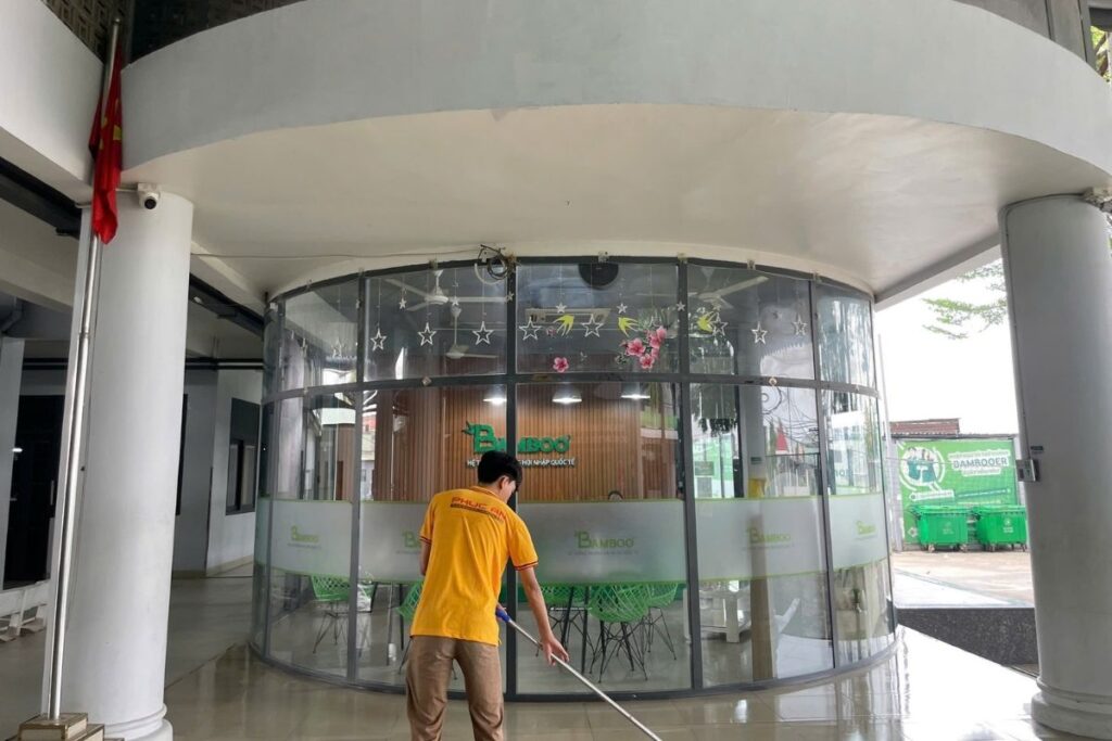 vệ sinh môi trường học đường